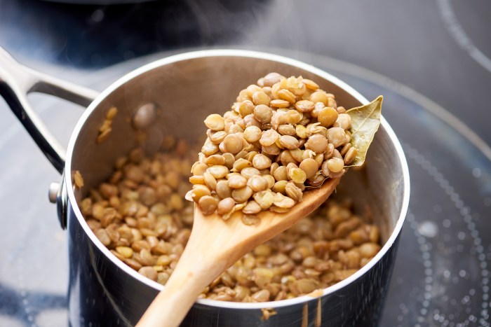 How to cook brown lentils pakistani style